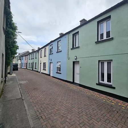 6 Eyre Square Lane Apartman *