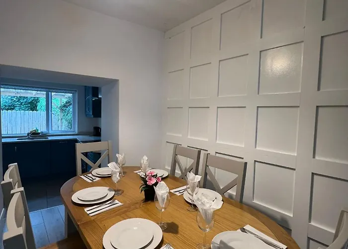 6 Eyre Square Lane Апартаменты *